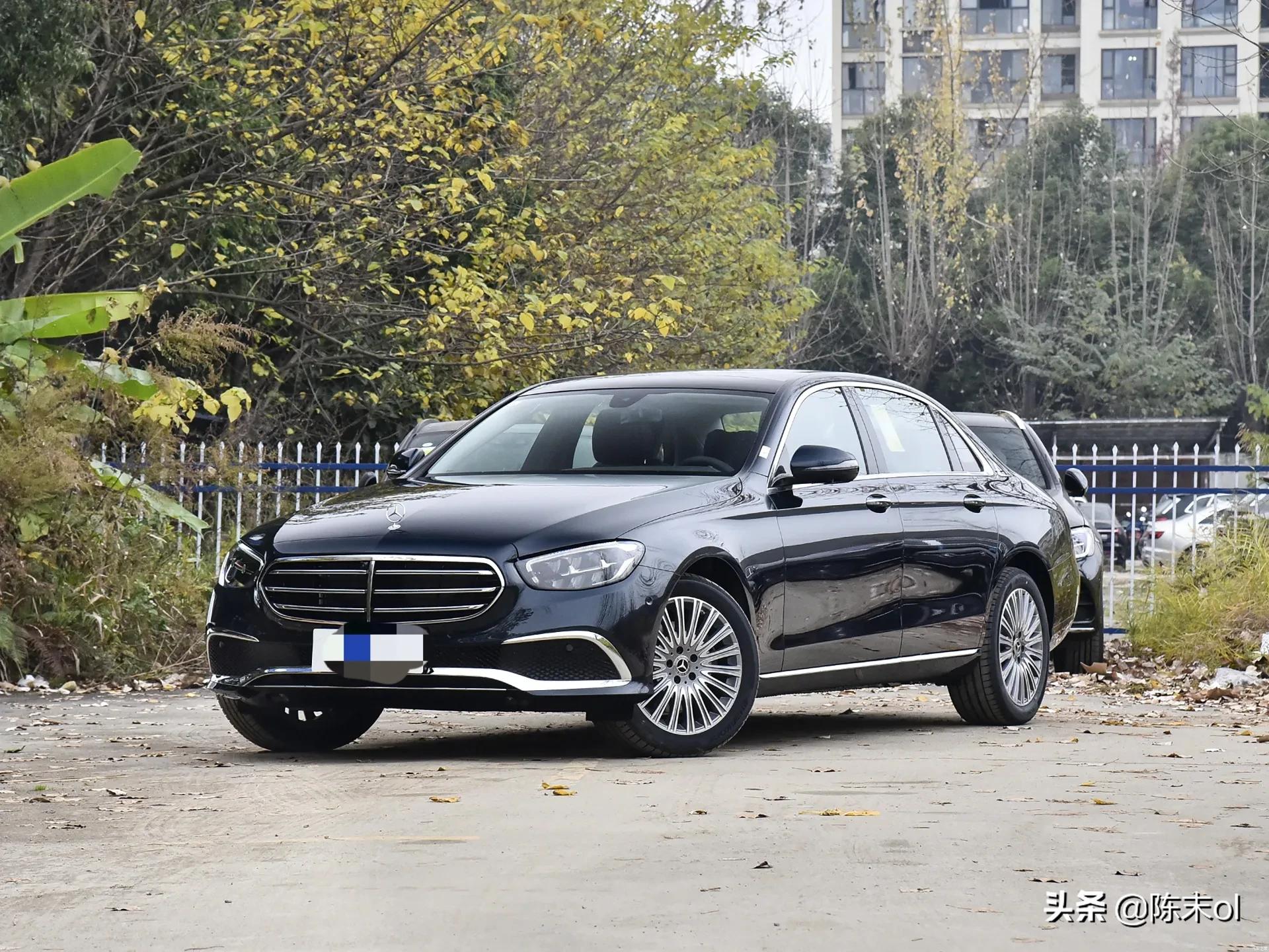 奔驰白色e300