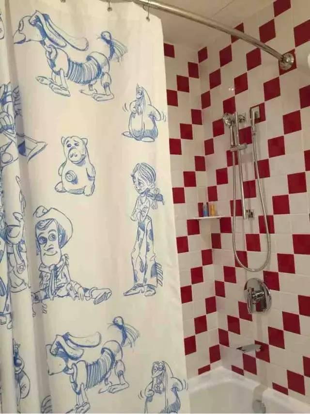 跟着朵拉玩转上海迪士尼乐园~游园秘籍来啦~