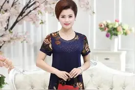 商场又土又花的中老年装太扎眼，这6款夏季妈妈装，优雅减龄舒适图片