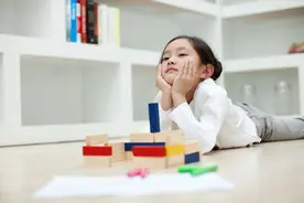 集认知、游戏和思维训练于一体的幼儿情境认知游戏书图片