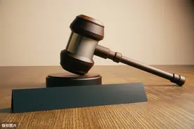 妻子看丈夫手机后闹上法庭，彭泽法院调解后和平分手图片