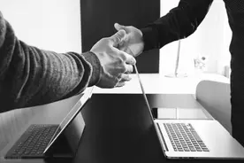 美的董事长方洪波：没有一家企业有绝对的“护城河”图片