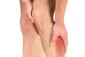 腿疼一定要引起重视，严重时可能导致瘫痪图片