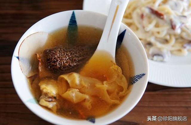 花胶炖鸡孕妇能喝吗 2026年花胶炖鸡汤孕妇可以喝吗 花胶炖鸡孕妇能喝吗 2026年花胶炖鸡汤孕妇可以喝吗