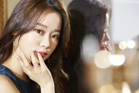 一位50岁的女人诉苦：老牛吃嫩草，让我有苦难言图片