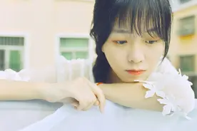 第一次“啵啵”时，男票有这三个动作。别担心他白得像张纸一样图片