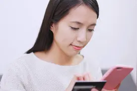 央视曝光预存话费送手机骗局，贪小利吃大亏，许多人却还在上当图片