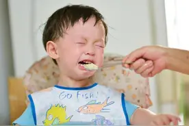 孩子不吃饭，就“饿一饿”？原因出在家长上，别再坑娃了图片