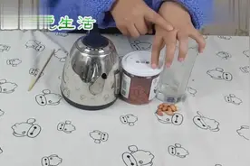 想不到生花生加枸杞泡一晚上，有这个作用，很多人都可以吃的