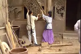 聊斋先生：大嫂二嫂闹分家，蒲松龄带怀孕的妻子住破旧场屋视频封面