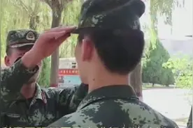 军人退伍时，为什么不能带走自己的军装？事实让人很无奈