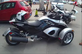 我说我刚查了一辆庞巴迪，你信吗？图片