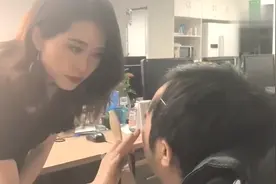 办公室小野：用食物给男同事化妆，小哥哥变好姐妹，这该死的滤镜