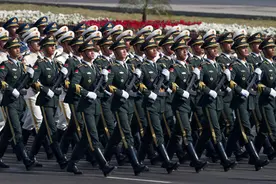 解放军首次参加巴基斯坦阅兵式，大批中国造先进武器亮相图片