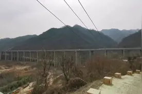 来看看宝鸡人关心的宝鸡至汉中高速公路建设进度情况实况视频封面