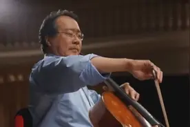 华裔大提琴家马友友演奏法国音乐家圣桑《The Swan》，陶醉！视频封面
