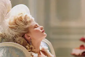 魔幻巧克力球制作揭秘 女王级别的甜点原来是这样做的图片