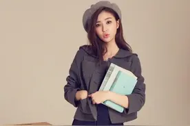 韩国新人女模特vivien最新时尚杂志写真曝光图片