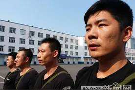“魔鬼训练”挑战极限
极寒极热一天不间断图片