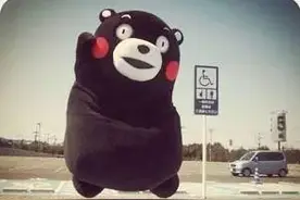 妈妈看不懂的时尚 之牛仔裤越破越时髦！图片
