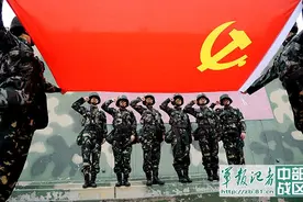 第38集体团军女子特战连：带刺的玫瑰也芬芳图片