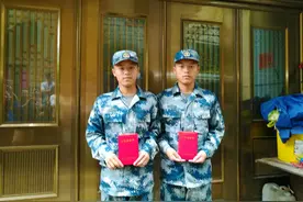 缙云一对19岁双胞胎兄弟同时应征入伍图片