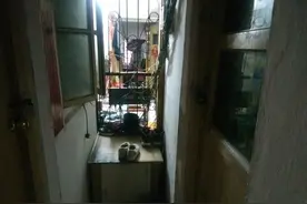 难以想象在武汉租个厨房当卧室会是什么体验？竟然这么危险！图片