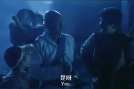 为什么僵尸要伸着双手跳，让老师傅告诉你原因