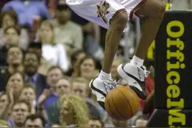 艾弗森——我是风中的落叶，看我飞翔图片