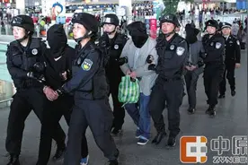 3个大骗子逃到马达加斯加 河南警察追过来:乖乖回去吧图片