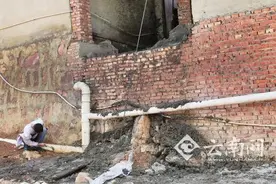 五年前养殖场排污被罚417万 变身"工业园"仍污水横流图片