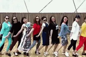 金山医生魔性抖肩舞来了！颤抖10分钟相当于慢跑5公里，还能降三高！图片