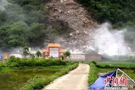 广西岩崩地质灾害受灾小学一教学楼被爆破图片