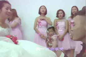 湖北一小伙求婚唱《做我老婆好不好》还做了俯卧升终于感动新娘了