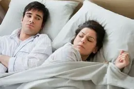 在一段关系中，如何应对女友对自己的挑剔和抱怨？图片