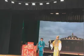 梨园春明星擂主张艳红越调《收姜维》精彩唱段，想起来当年战渭南视频封面