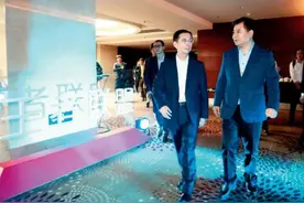 “6·18”电商大战 阿里苏宁结盟战京东图片