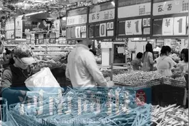 在郑州每斤能卖两块多的蒜薹 在农村倒贴钱都没人抽图片