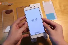 vivo首款前置指纹手机vivo X7开箱上手｜锋潮评测室视频封面