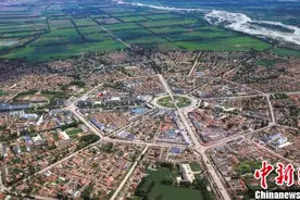 新疆“八卦城”绿色发展助力乡村振兴图片