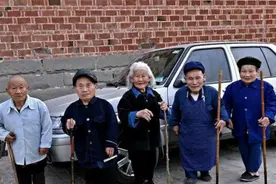 揭秘怪病村的惊人秘密，四川资中恐怖的矮人村图片