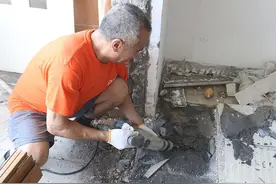 瓦工师傅教你秒懂拆旧、拆除  避免掉进装修陷阱图片