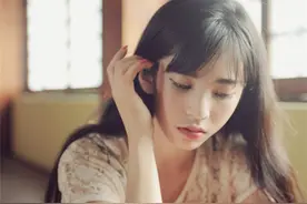 心语 | 清晨的粥比深夜的酒好喝，骗你的人比爱你的人会说。图片