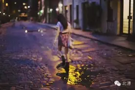 一个人的北京图片