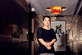 驻美参赞回国 专程找她治足疾 周业红：想把扬州修脚带到国外图片