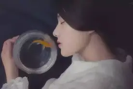 知道备胎为什么是圆的吗？因为方便滚图片