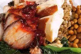 30年的油鸡饭：谦虚的美味，雄辩的美味图片