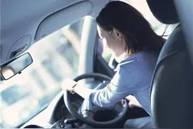 孕妈妈开车的时候，要注意什么？图片