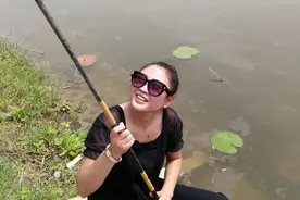 朋友让我带她钓毛蟹，培养个天资愚笨的女徒弟真难！图片