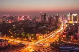 在金牛路挖到一家铁岭那旮瘩的东北馆子！根本拒绝不了他家的拔丝图片
